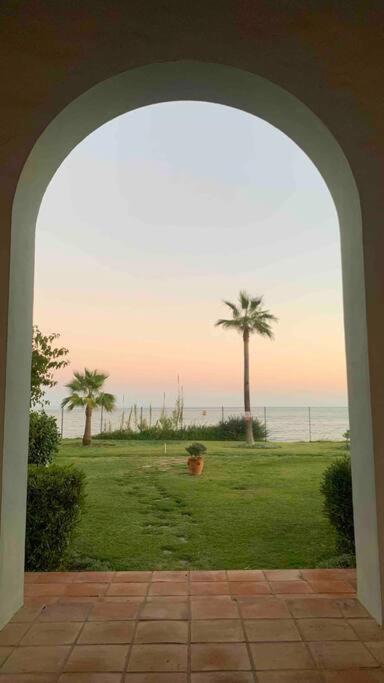 First Line Beach-amazing Seaview - La Duquesa-estepona Apartment *