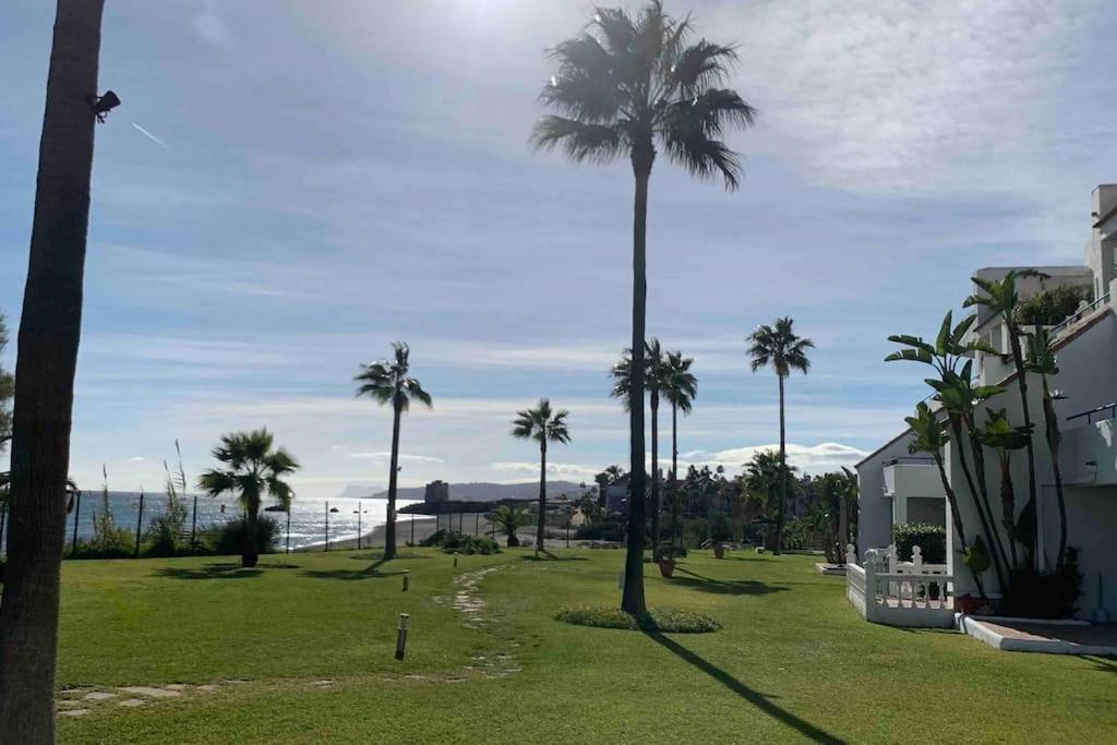 First Line Beach-amazing Seaview - La Duquesa-estepona Apartment Bahia de Casares