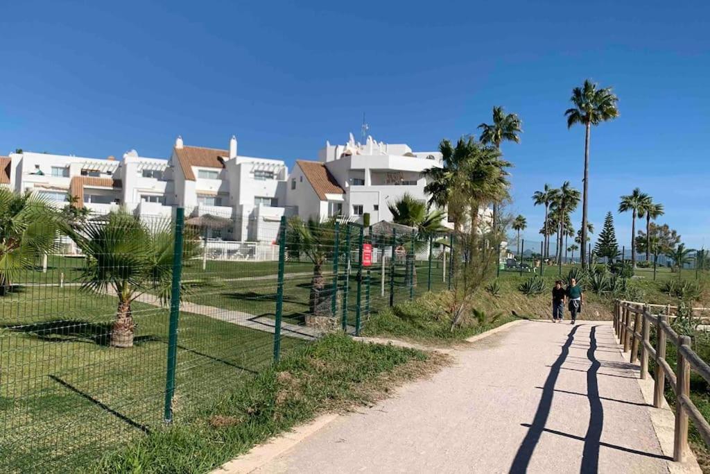 First Line Beach-amazing Seaview - La Duquesa-estepona Apartment