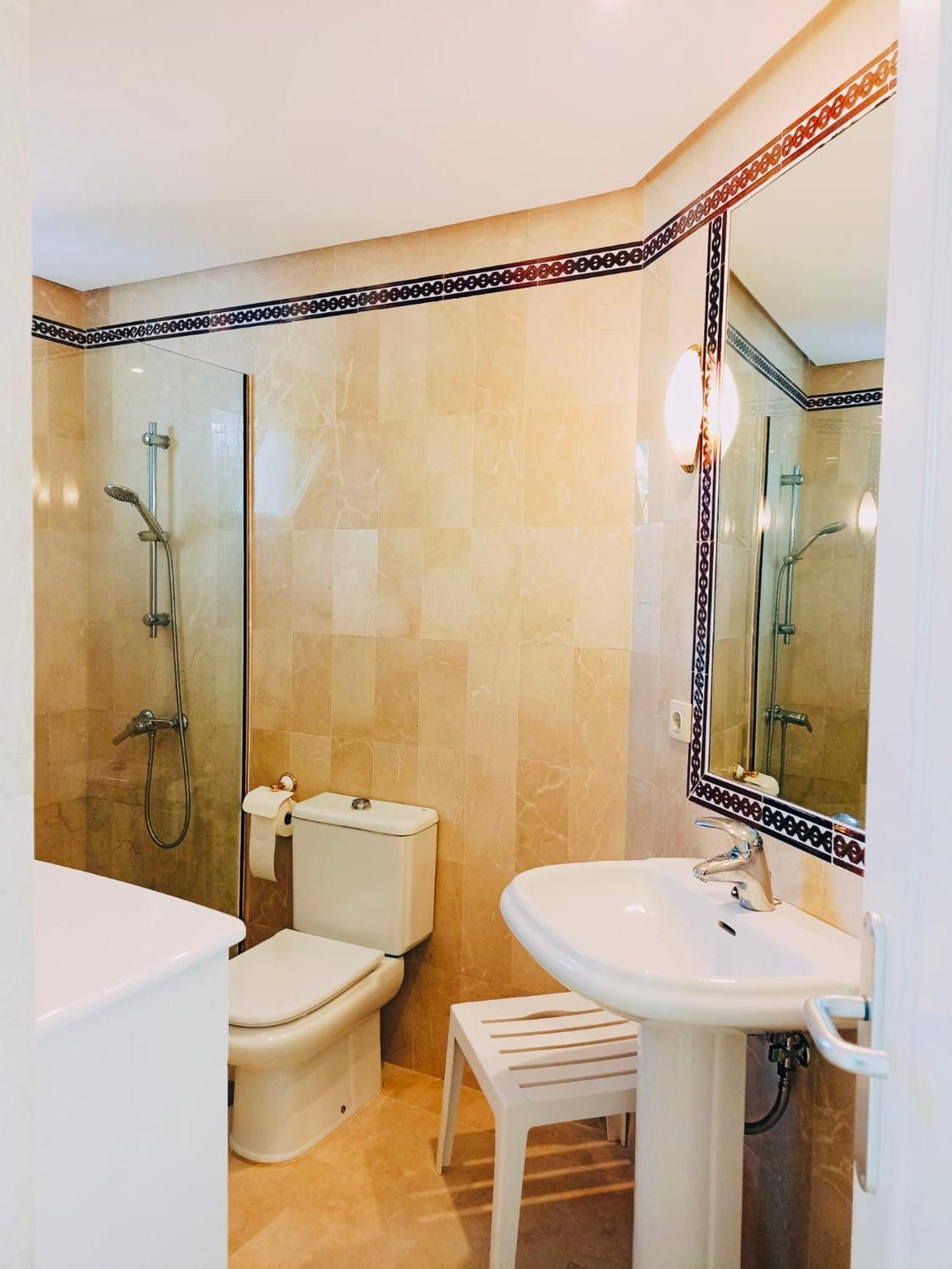 Apartment First Line Beach-amazing Seaview - La Duquesa-estepona