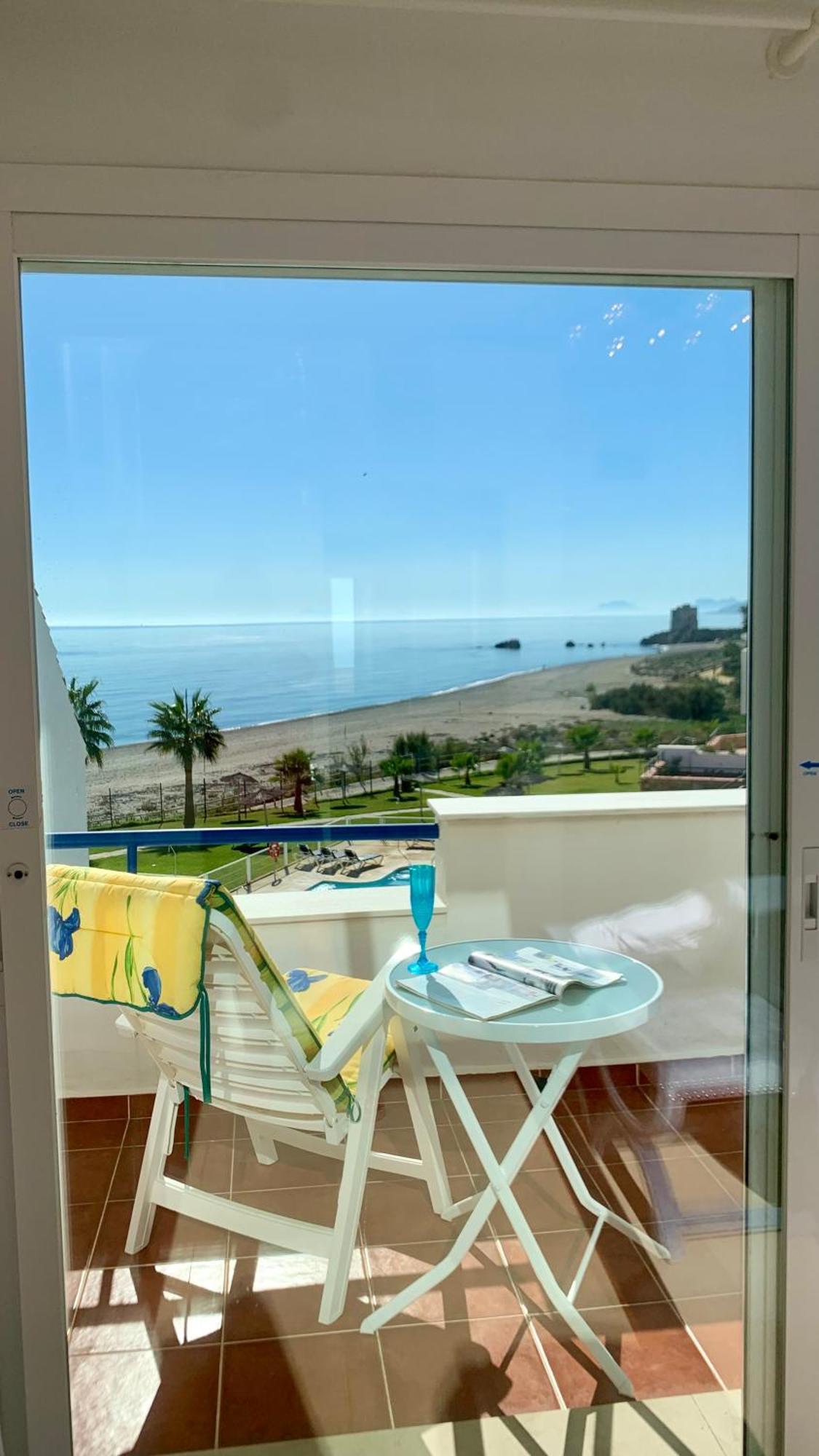 Apartment First Line Beach-amazing Seaview - La Duquesa-estepona